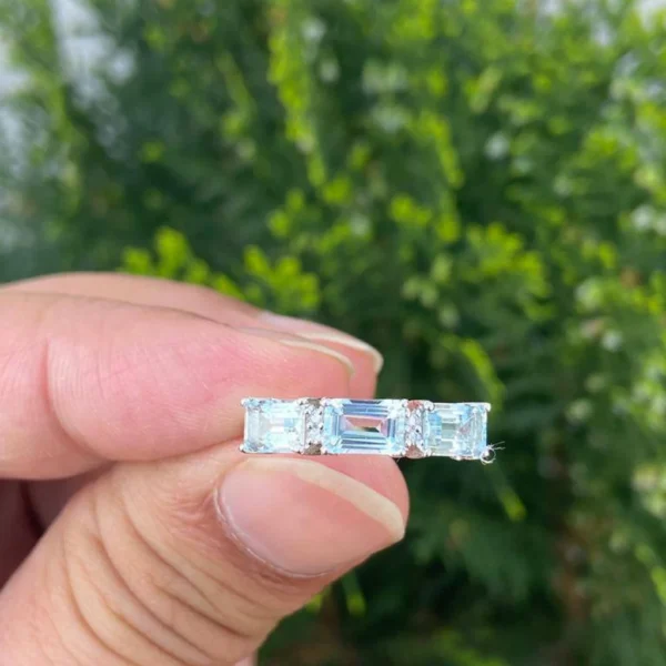 14k Gold Aquamarine Diamond Ring