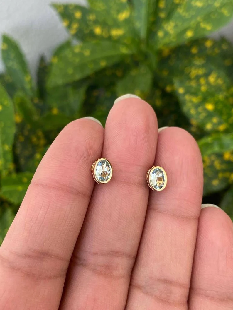 14k Gold Aquamarine Stud Earrings 3