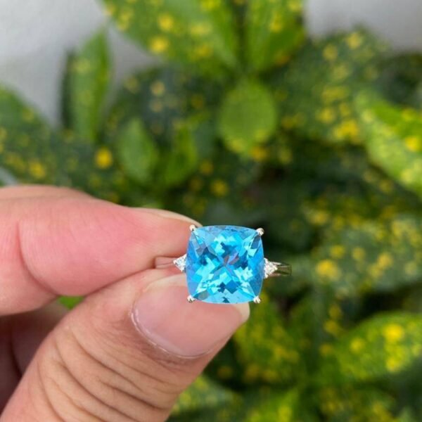 14k Gold Swiss Blue Topaz Ring