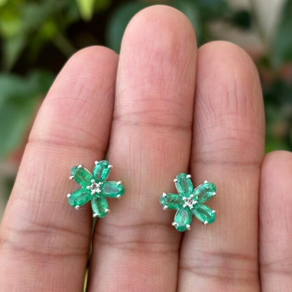 925 Silver Emerald Floral Stud Earrings