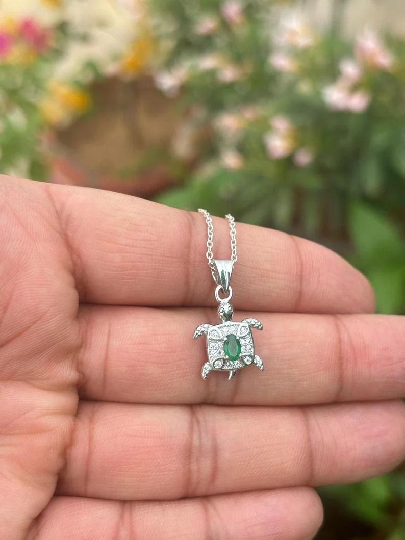 925 Silver Emerald Turtle Necklace 3