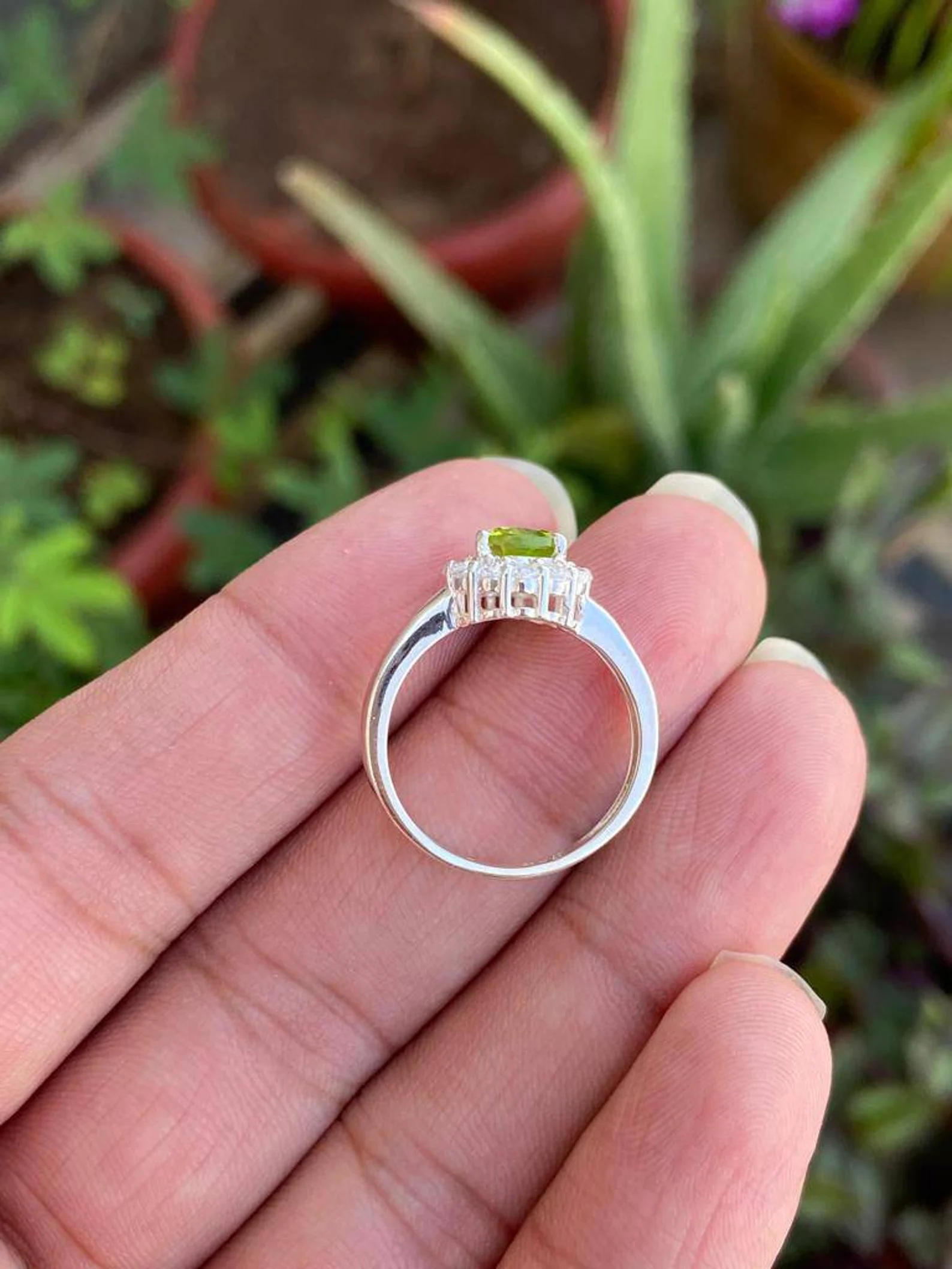 925 Silver Natural Peridot Ring 4