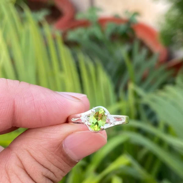925 Silver Natural Peridot Ring