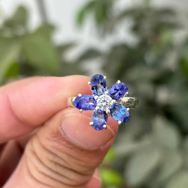 925 Silver Natural Tanzanite Floral Ring