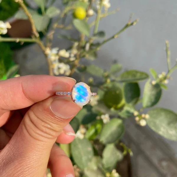 925 Silver Oval Moonstone Ring