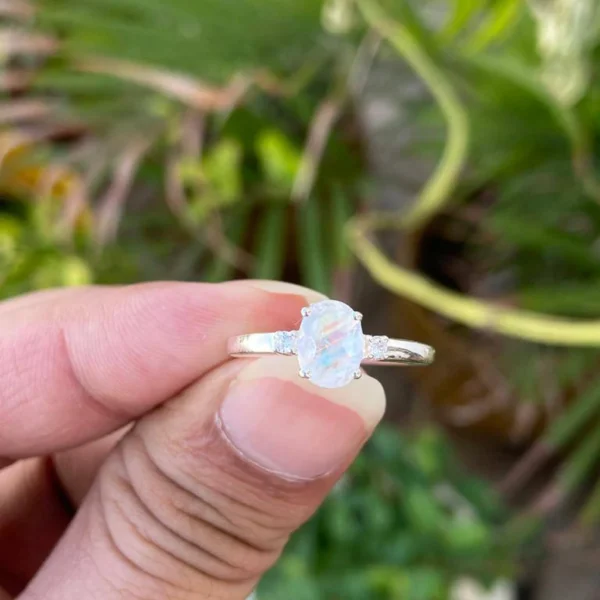 925 Silver Oval Rainbow Moonstone Ring