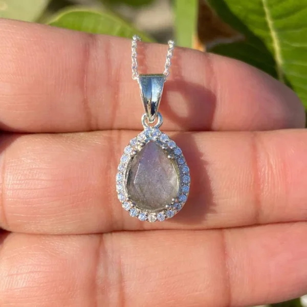 925 Silver Pear Labradorite Necklace