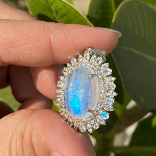 925 Silver Rainbow Moonstone Necklace