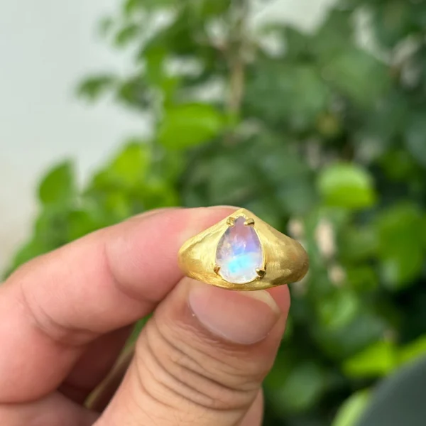 925 Silver Rainbow Moonstone Ring